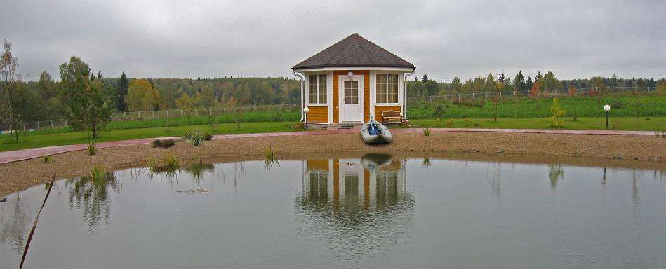 7 - В озере можно купаться и плавать на лодке.jpg